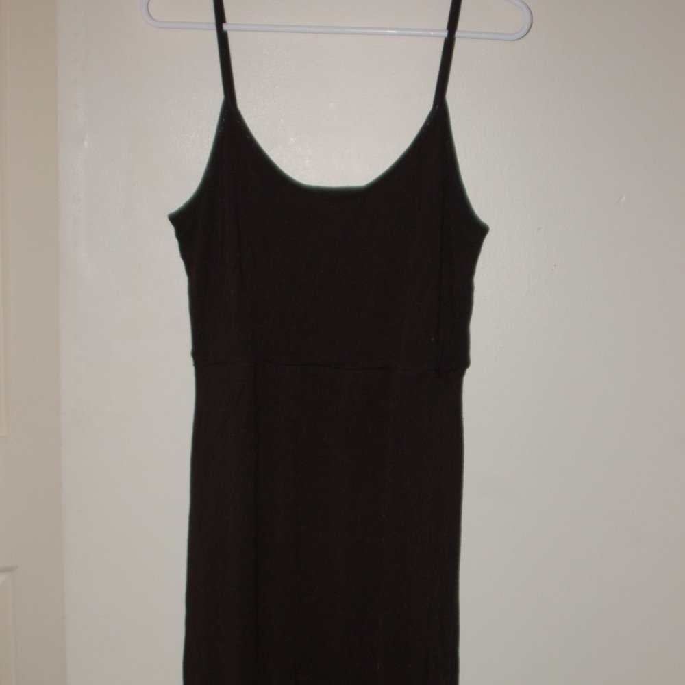 Mid-calf casual black leisure dress